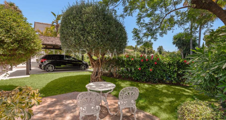 Casa Miranda - Villa in Los Llanos de Nagüeles. Opportunity for investors near Sierra Blanca, Marbella