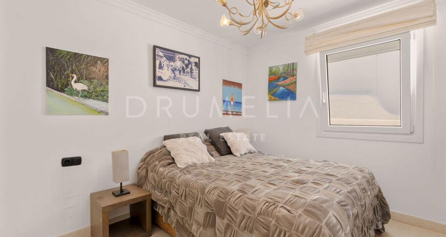 Casa Miranda - Villa in Los Llanos de Nagüeles. Opportunity for investors near Sierra Blanca, Marbella
