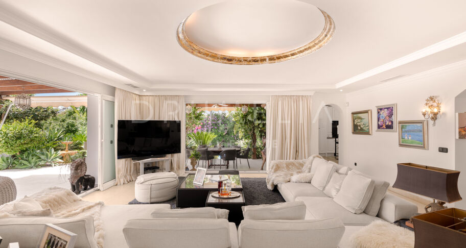 Casa Miranda - Villa in Los Llanos de Nagüeles. Opportunity for investors near Sierra Blanca, Marbella