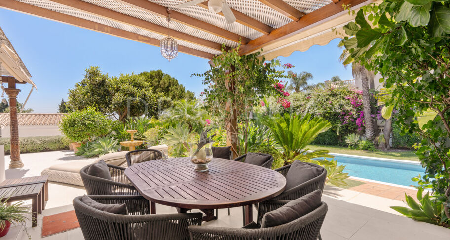 Casa Miranda - Villa in Los Llanos de Nagüeles. Opportunity for investors near Sierra Blanca, Marbella