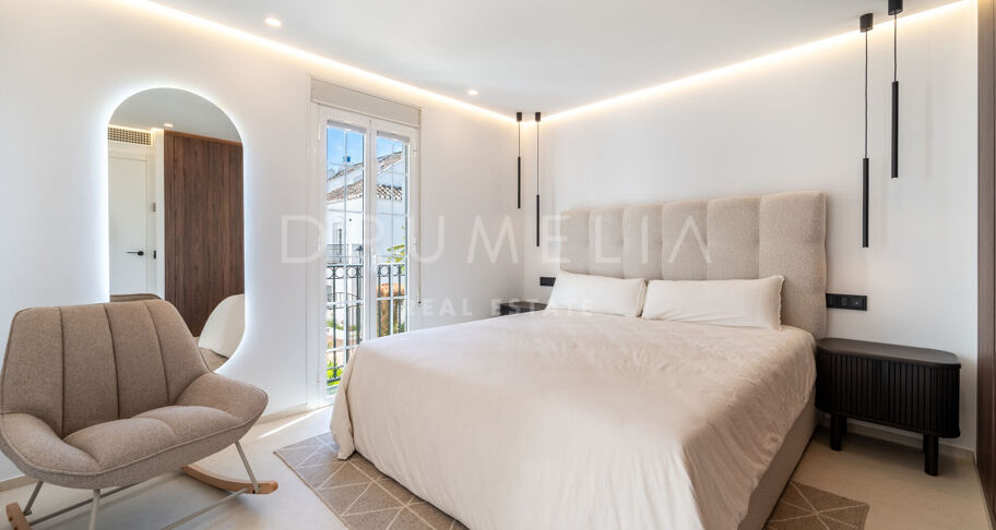 Elegante townhouse aan de Golden Mile op loopafstand van Puente Romano en het strand