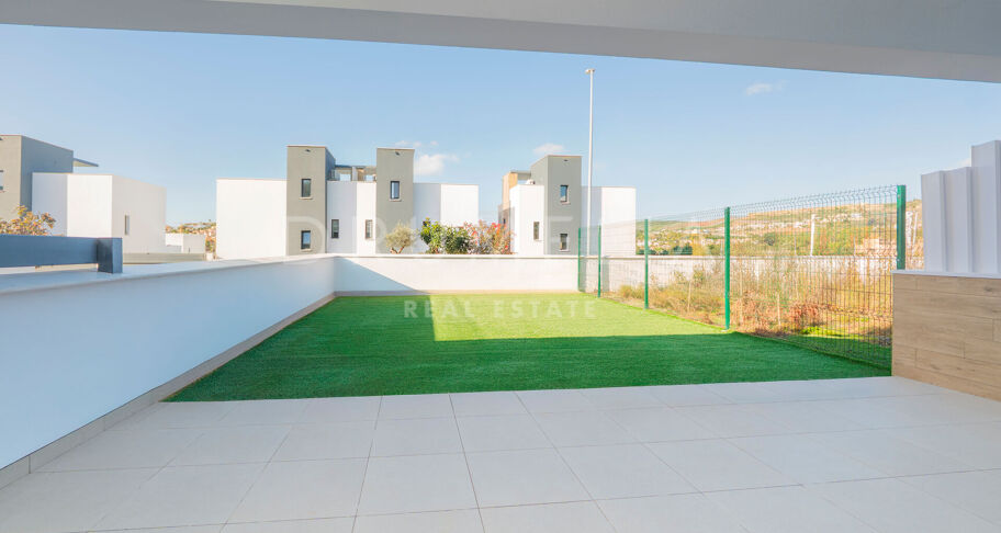 Villa moderne mitoyenne avec piscine à Atalaya