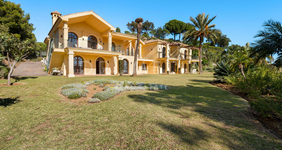 Villa i La Zagaleta, Benahavís med Panoramautsikt og Privatliv