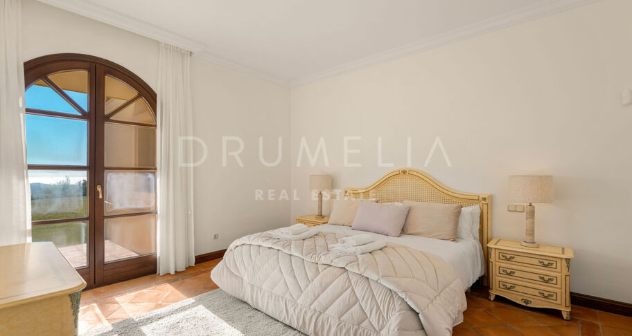 Villa i La Zagaleta, Benahavís med Panoramautsikt og Privatliv