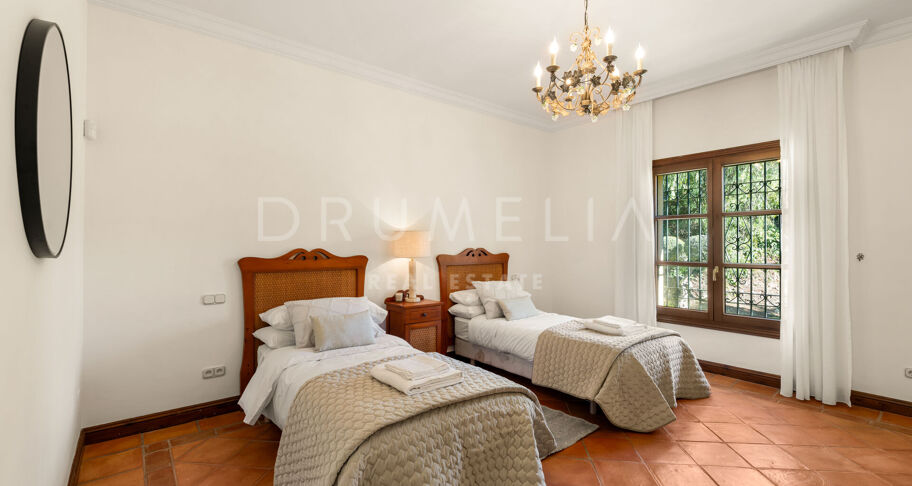 Villa i La Zagaleta, Benahavís med Panoramautsikt og Privatliv