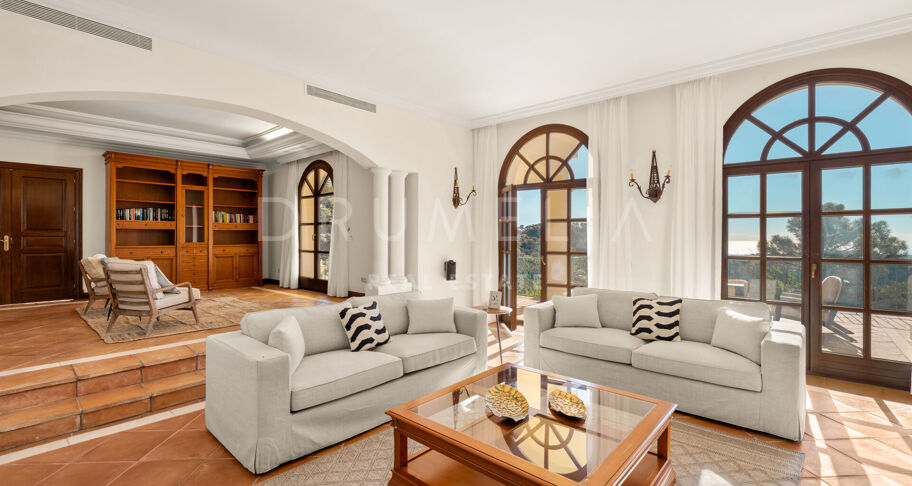 Villa i La Zagaleta, Benahavís med Panoramautsikt og Privatliv