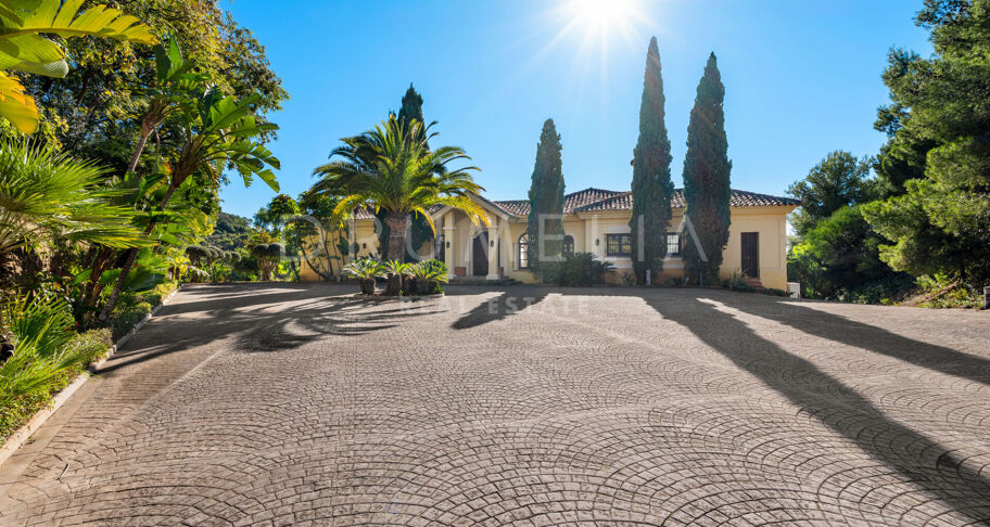 Villa i La Zagaleta, Benahavís med Panoramautsikt og Privatliv