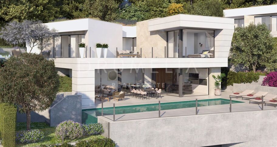 Modern lyxvilla med panoramautsikt i kullarna ovanför Málaga