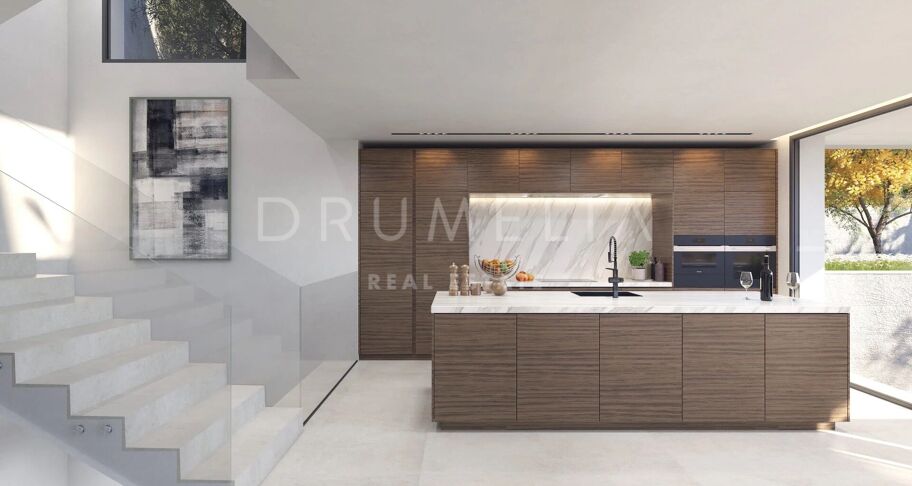 Exklusiv modern villa med panoramautsikt och medelhavsinspirerad design
