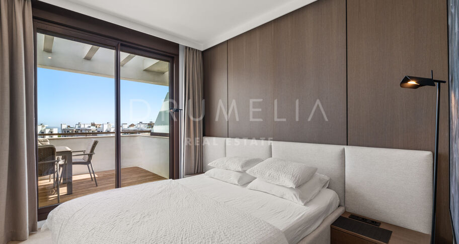 Moderne toppleilighet med havutsikt i Estepona