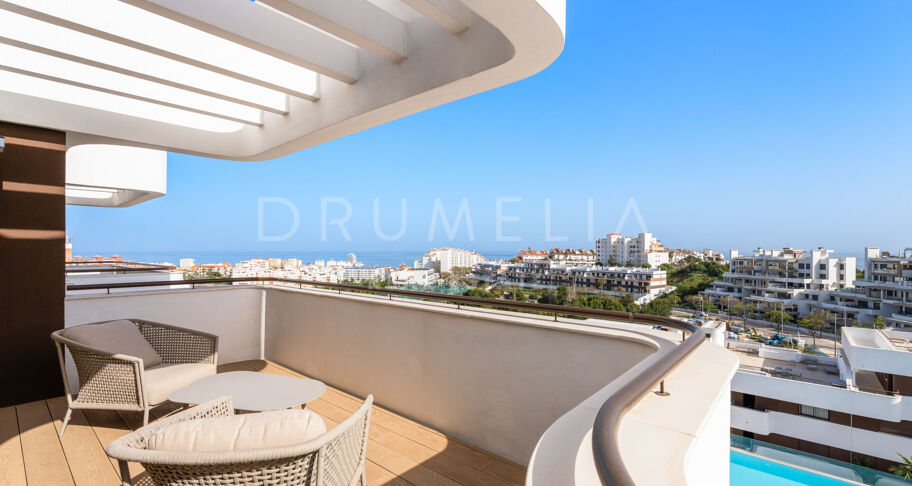 Moderne toppleilighet med havutsikt i Estepona