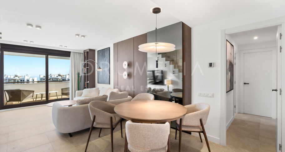 Moderne toppleilighet med havutsikt i Estepona