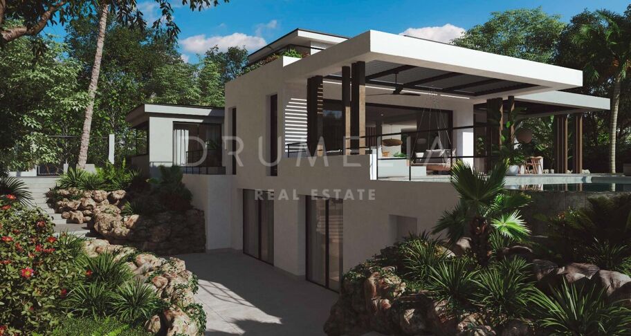 Villa independiente, reformada con diseño oriental en Marbella Hill Club