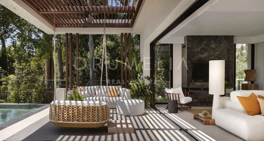 Villa independiente, reformada con diseño oriental en Marbella Hill Club