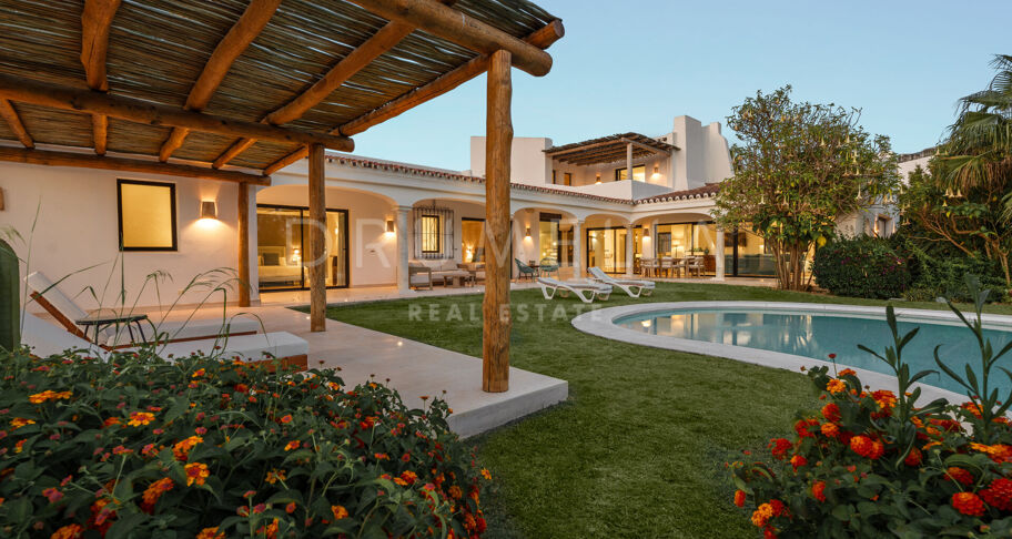 Villa Jori - Andalusian-Style Residence near the Beach in Guadalmina Baja