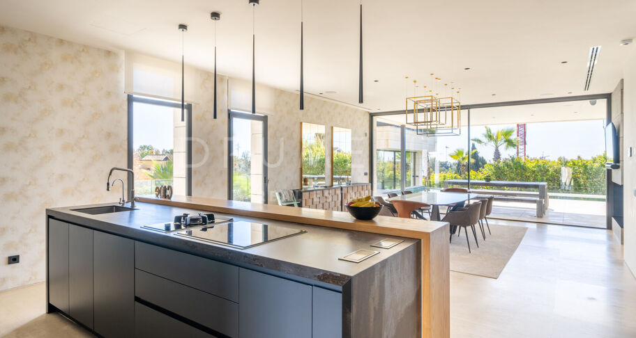 Enastående ny modern lyxvilla, Golden Mile, Marbella