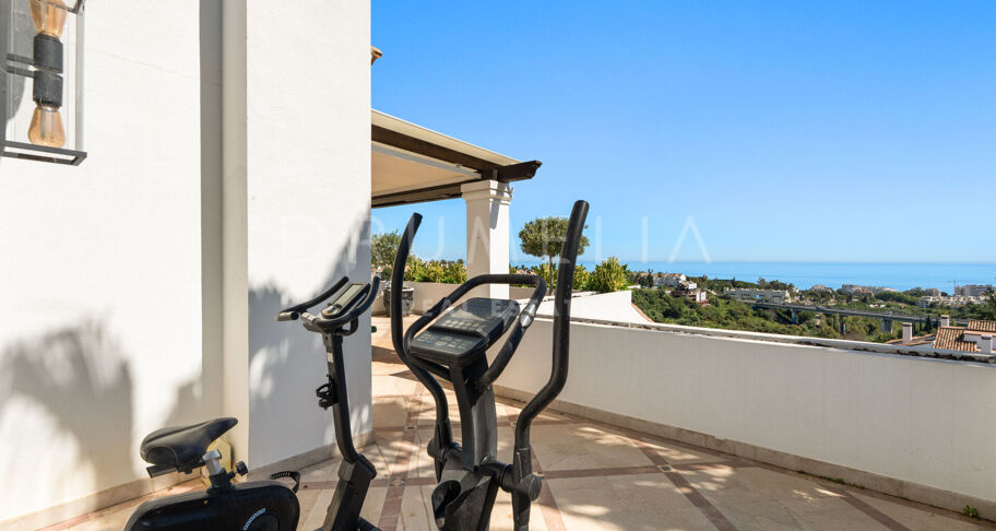 Duplex Penthouse med Havutsikt i Monte Paraiso, Marbella Golden Mile