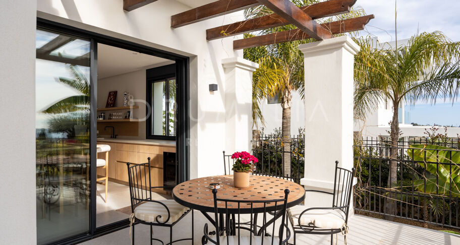 Renovated villa with panoramic views in Los Flamingos, Benahavís