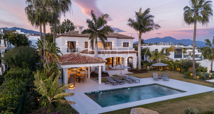 Renovated villa with panoramic views in Los Flamingos, Benahavís