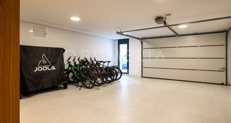Renovated villa with panoramic views in Los Flamingos, Benahavís