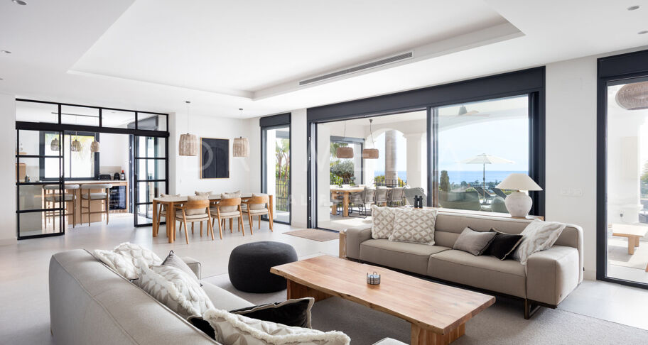 Renovated villa with panoramic views in Los Flamingos, Benahavís