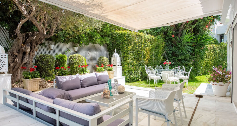 Villa independiente en Los Monteros, Marbella Este