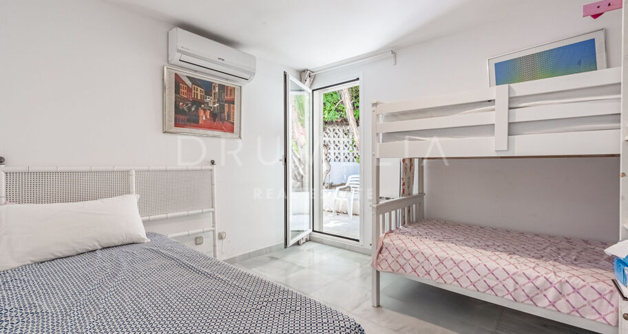 Villa independiente en Los Monteros, Marbella Este