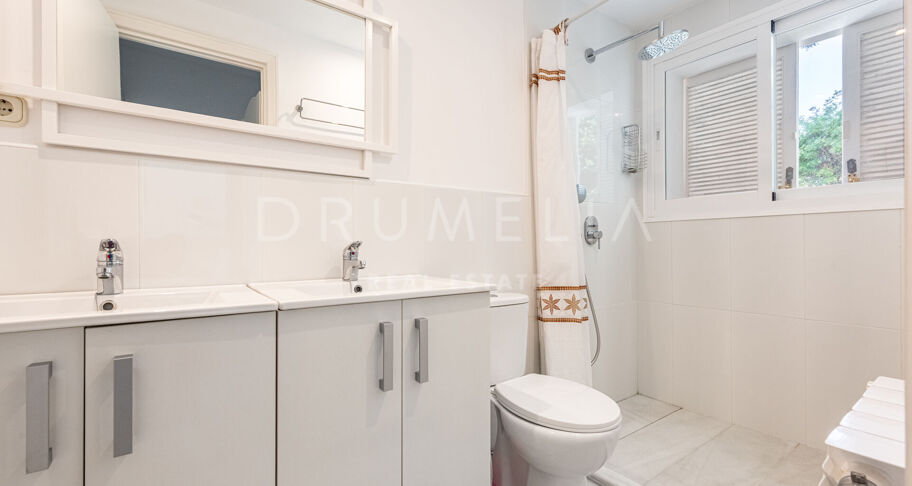 Villa independiente en Los Monteros, Marbella Este