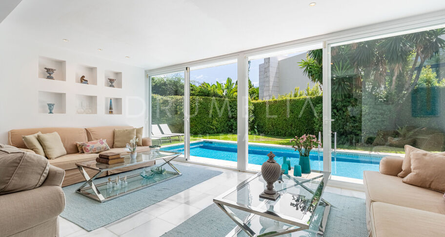 Villa independiente en Los Monteros, Marbella Este
