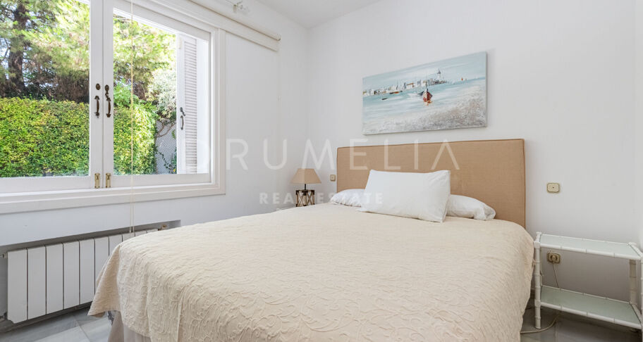 Villa independiente en Los Monteros, Marbella Este