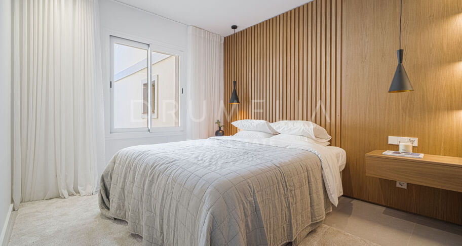 Apartamento de tres dormitorios en La Cerquilla, Nueva Andalucía