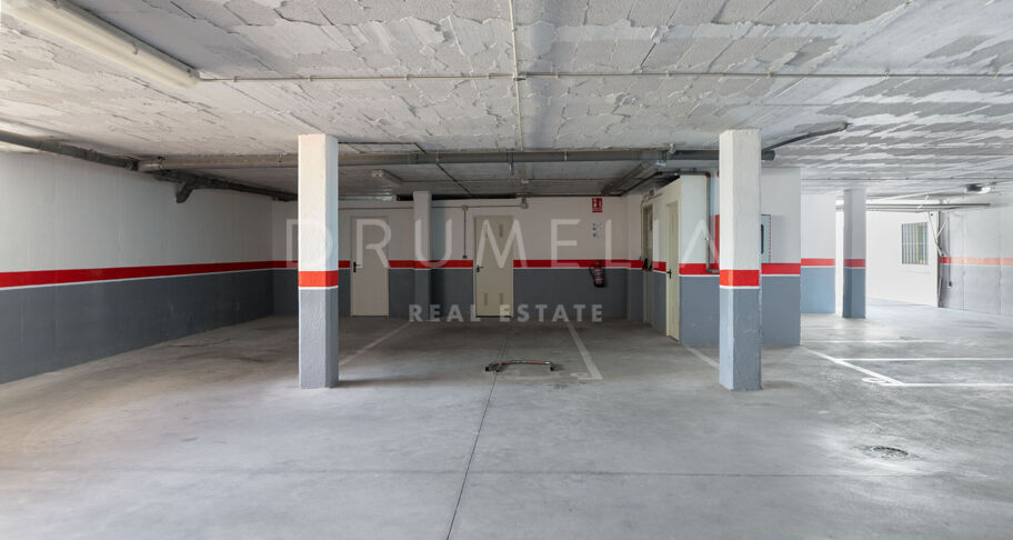 Apartamento de tres dormitorios en La Cerquilla, Nueva Andalucía