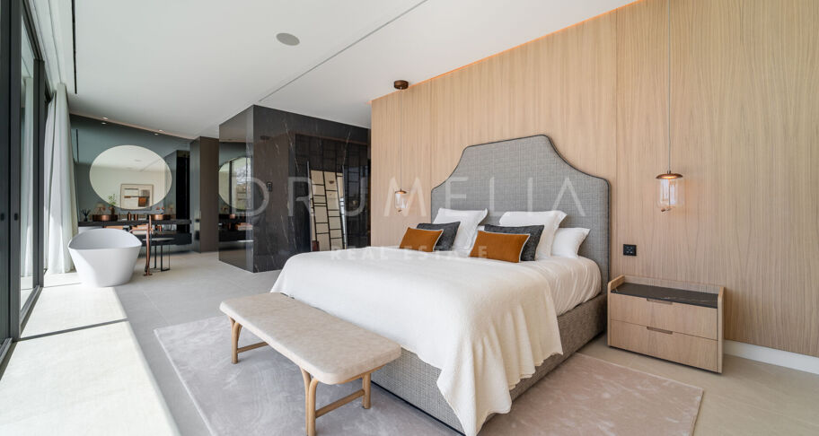 Moderne nieuwbouwwoning in Vilas 6 met dakterras, zwembad en zeezicht