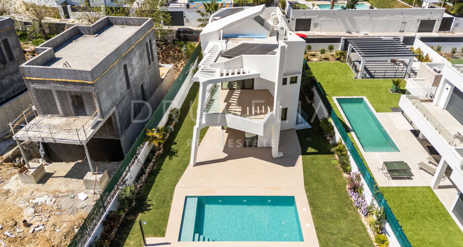Villa zum Verkauf in Estepona