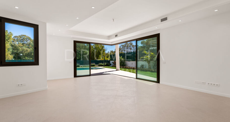 Villa zum Verkauf in Estepona
