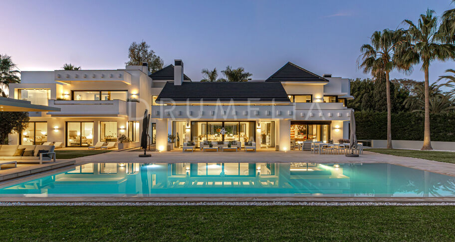 Contemporary villa for sale in Guadalmina Baja, San Pedro