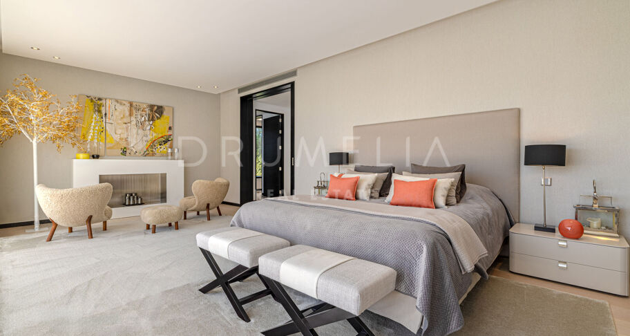 Contemporary villa for sale in Guadalmina Baja, San Pedro