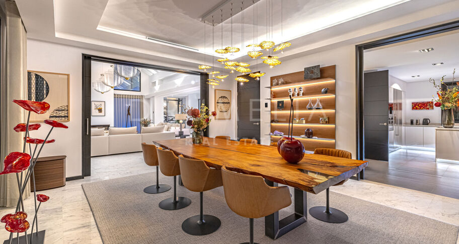 Contemporary villa for sale in Guadalmina Baja, San Pedro