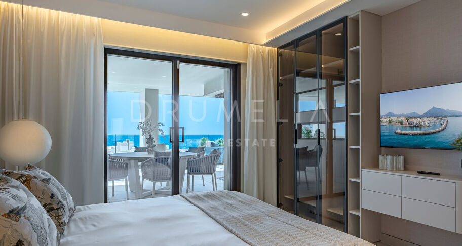 Gerenoveerd appartement aan het strand met zeezicht in Velaya