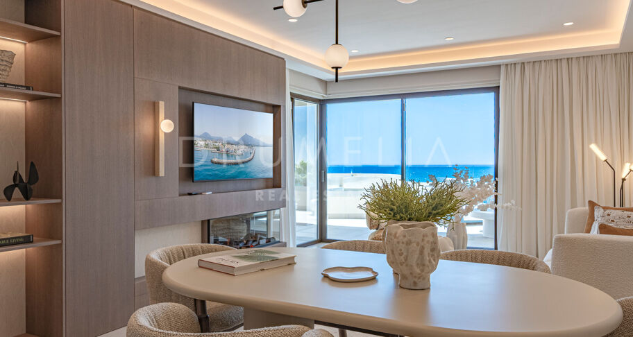 Gerenoveerd appartement aan het strand met zeezicht in Velaya