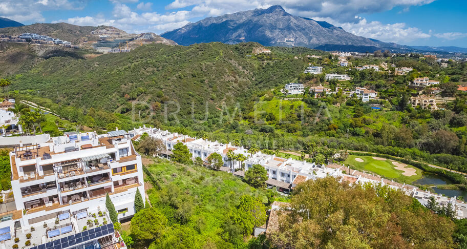 Plot with sea views and project in El Herrojo