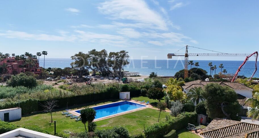Villa contemporánea en los Monteros a pasos de la playa