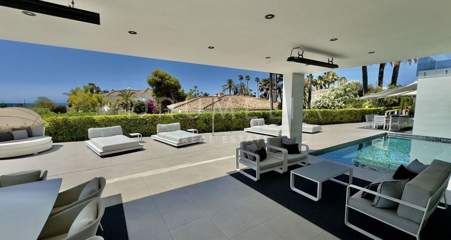 Villa contemporánea en los Monteros a pasos de la playa