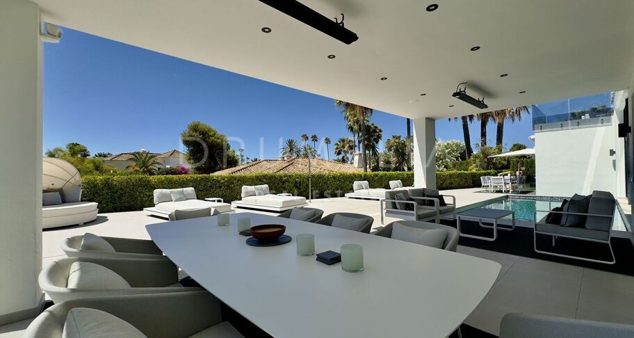Villa contemporánea en los Monteros a pasos de la playa