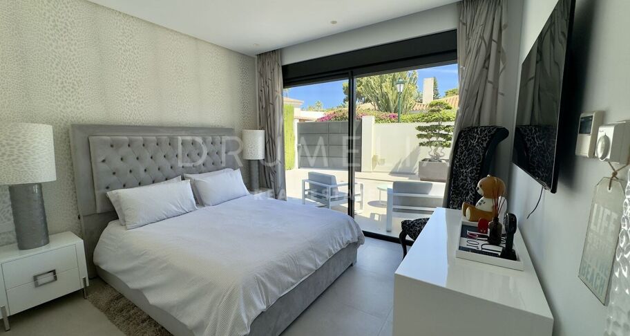 Villa contemporánea en los Monteros a pasos de la playa