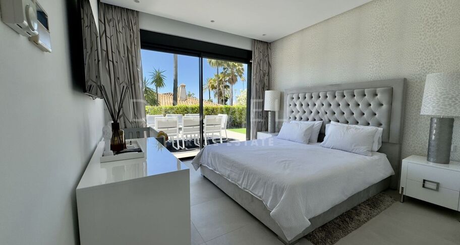 Villa contemporánea en los Monteros a pasos de la playa