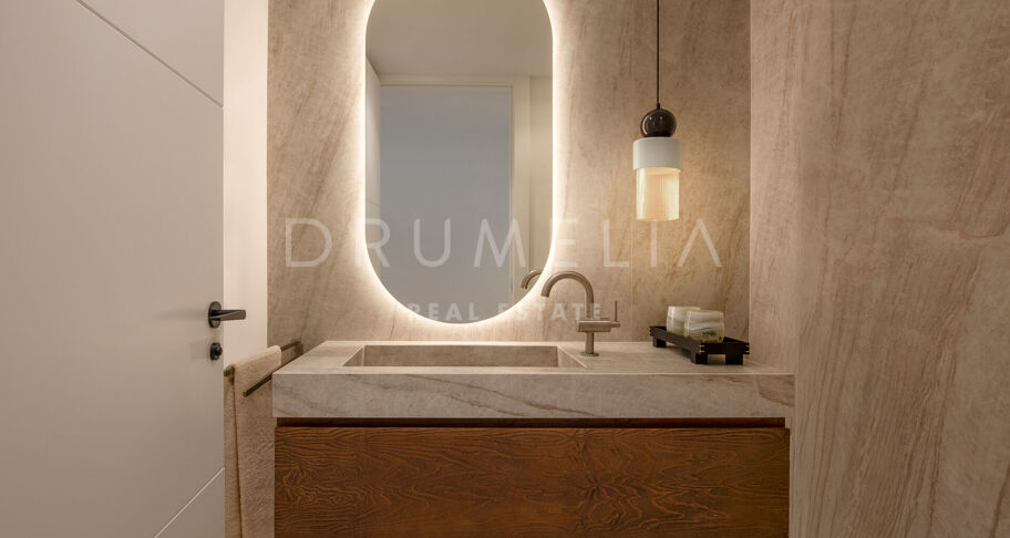 Penthouse aan het strand met privé-dakterras in Dominion Beach