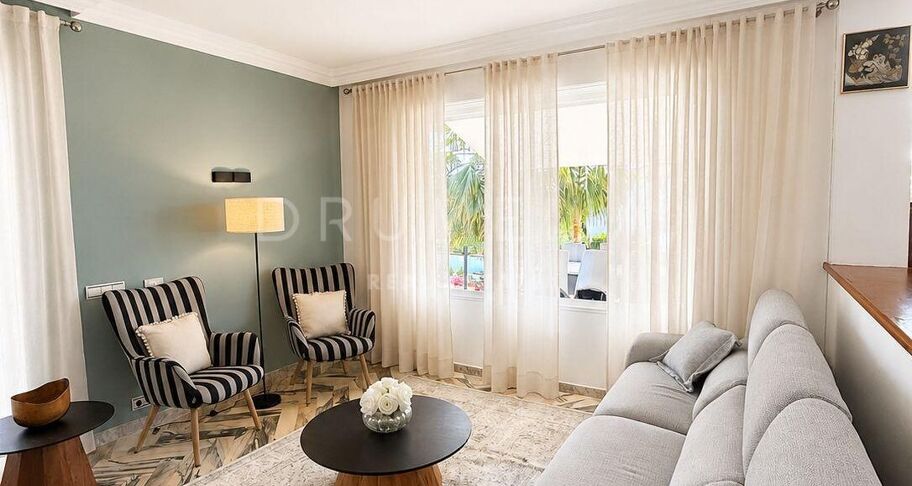 Villa met 8 slaapkamers en privézwembad in El Paraíso Alto
