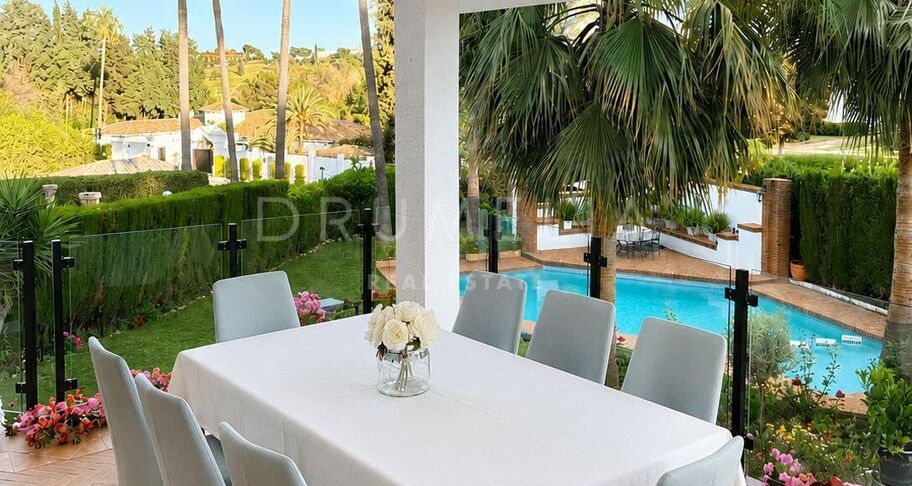 Villa met 8 slaapkamers en privézwembad in El Paraíso Alto