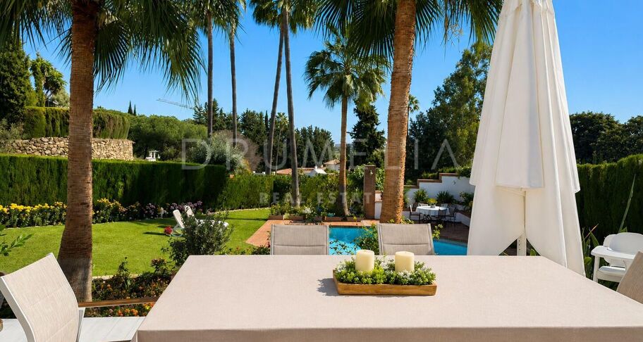 Villa met 8 slaapkamers en privézwembad in El Paraíso Alto